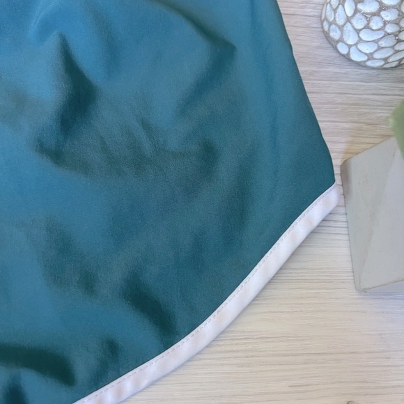 NIKE dri-fit running shorts size S EUC - Picture 15 of 15